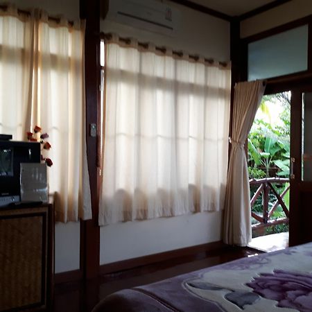 Sansuk Resort Амфава Екстериор снимка